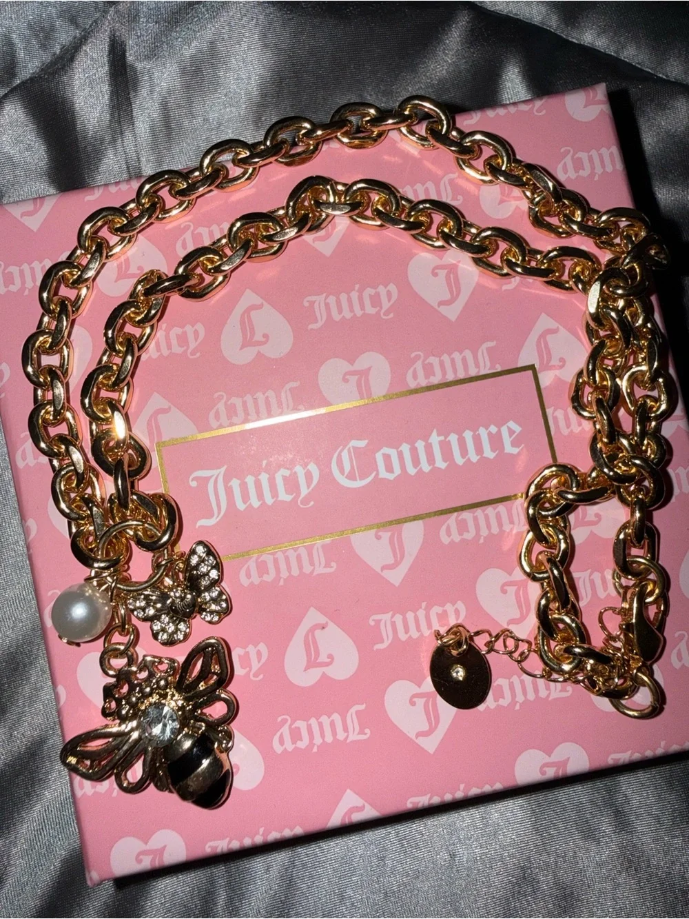Brand new Juicy Couture bee necklace